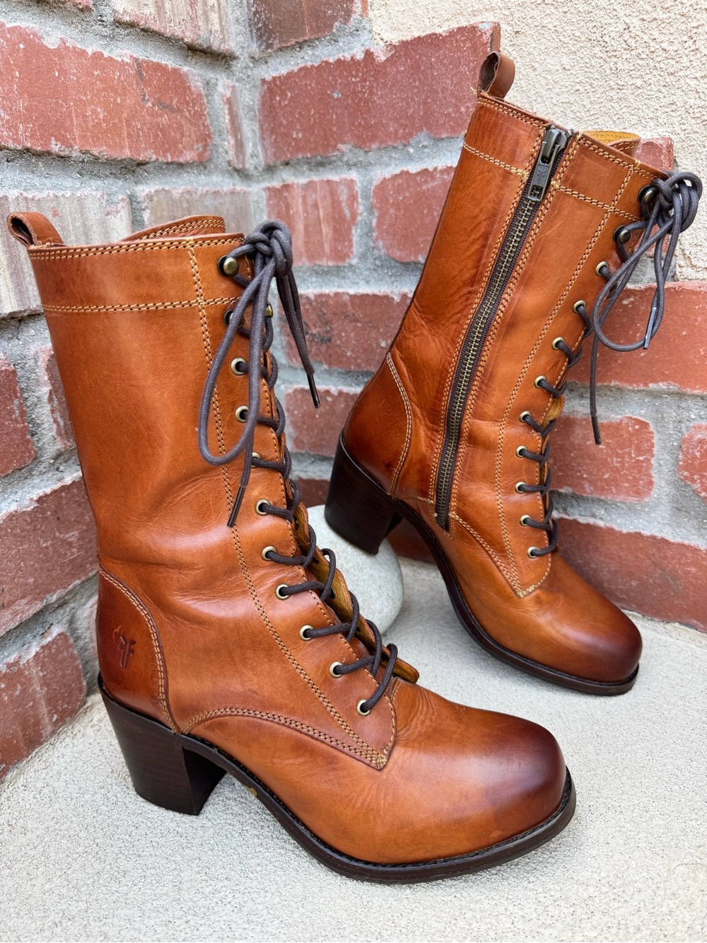Frye kendall Brown Leather Lace-Up Boots Sz 7B
